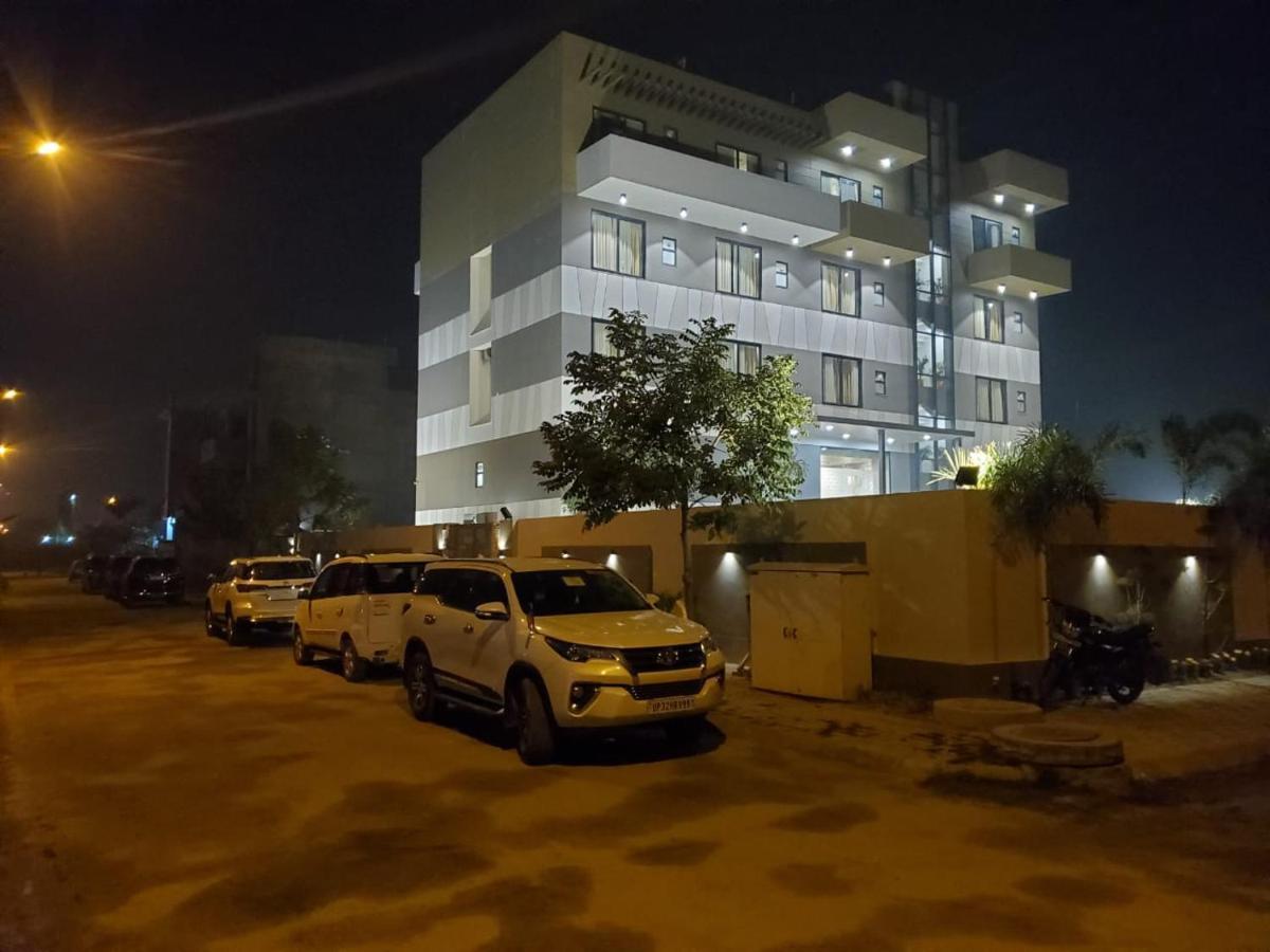 Hotel The Golf 1 Lucknow Eksteriør bilde