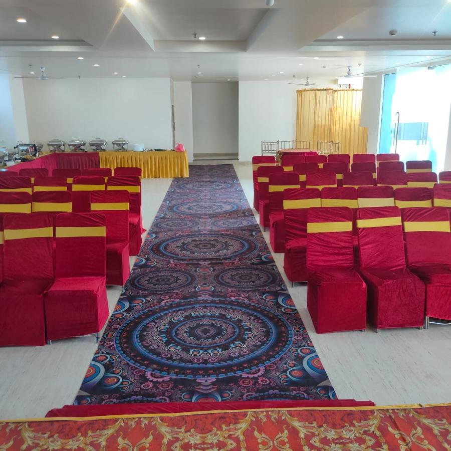 Hotel The Golf 1 Lucknow Eksteriør bilde